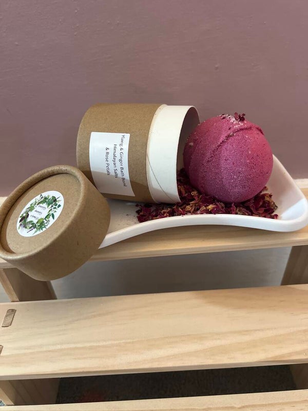 Ylang and Ginger Bath Bomb Set