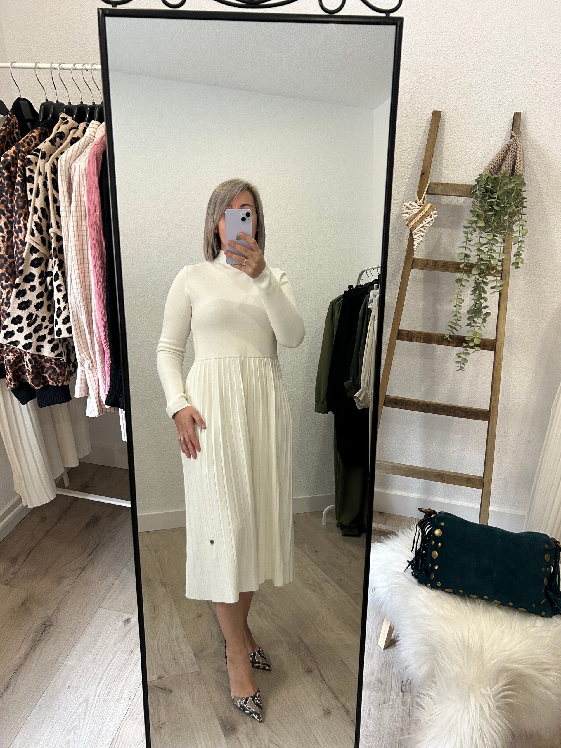 Vestido blanco de punto.