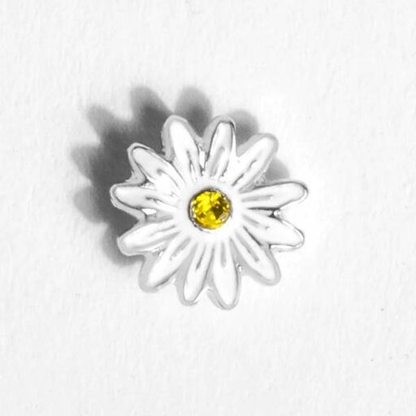 CH3656 - White Daisy w/Crystal
