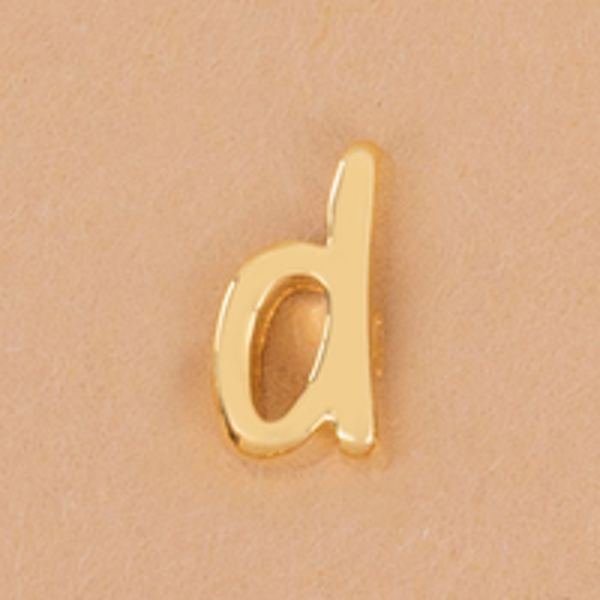 CH8138 - Lowercase Gold Letter d