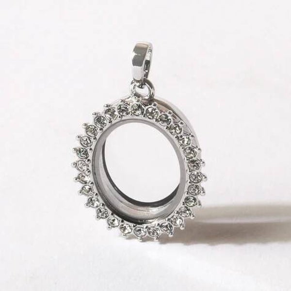 LK1162 -Small Crystal Oval Living Locket