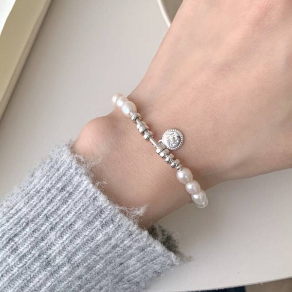 Mabelinda Timeless Pearl Bracelet