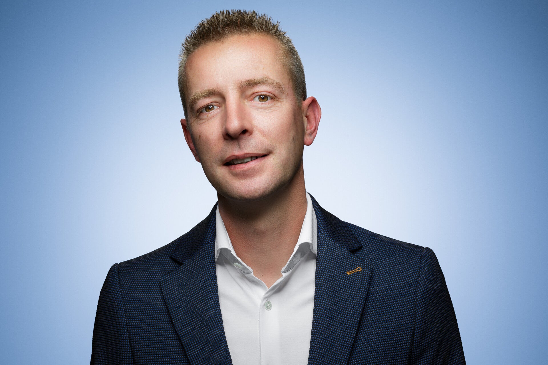 Zakelijke portret  van een man. zakelijke portret op locatie  inNijmegen en omstreken