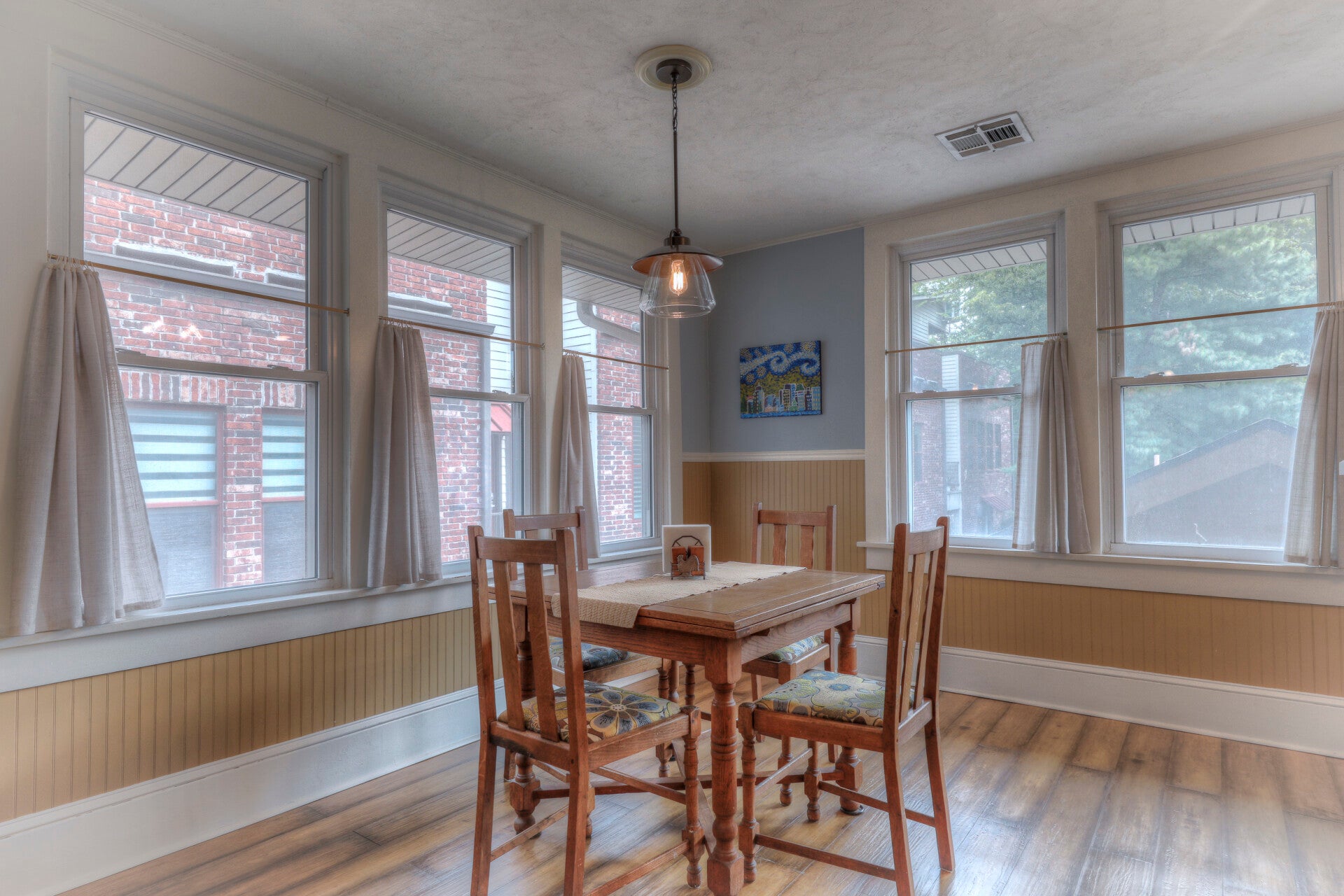 dining-area-standard.jpg
