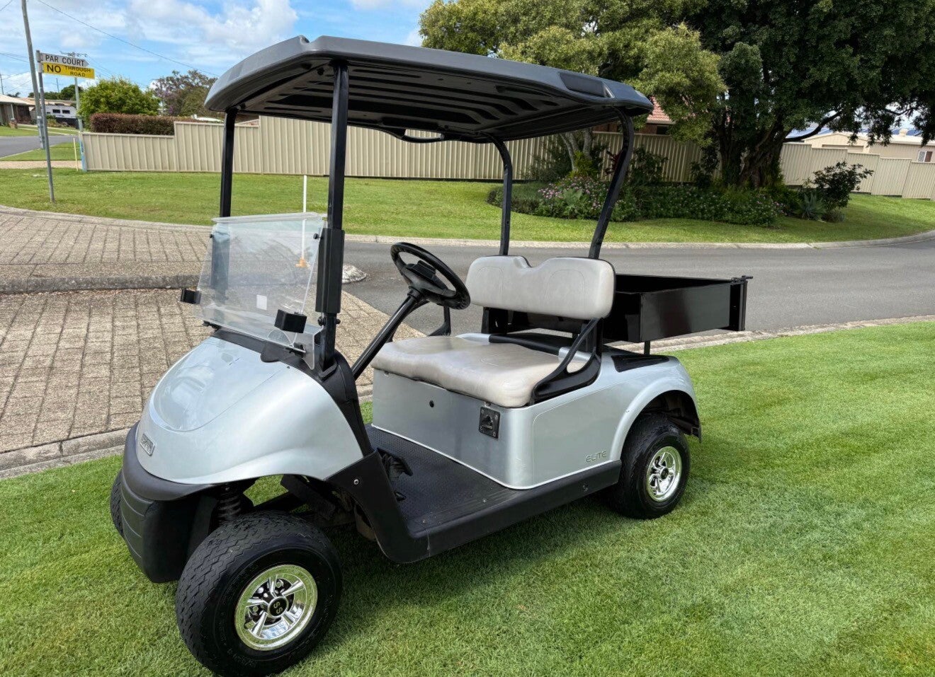 2021 EZGO RXV Lithium Elite - Trayback/ Yard Cart