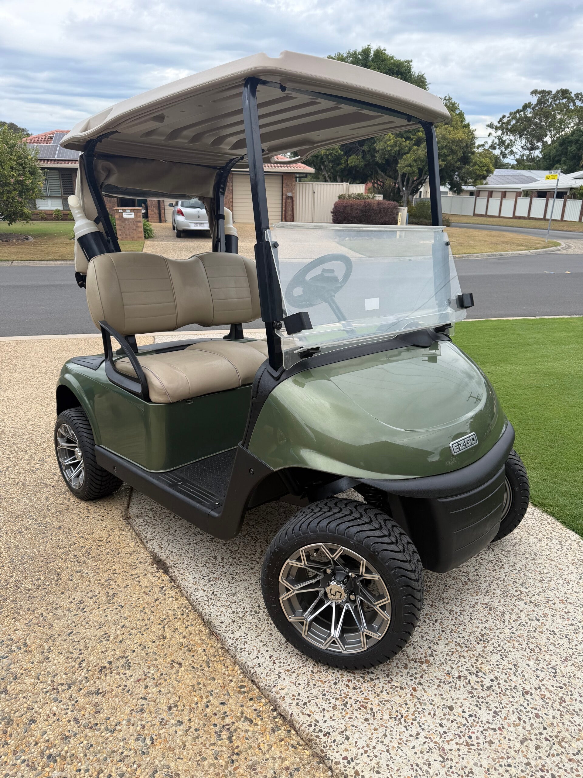 🔋 SAMSUNG LITHIUM 🔋 - 2021 EZGO RXV 2 Passenger Electric Golf Cart - 12 inch Mag Wheels