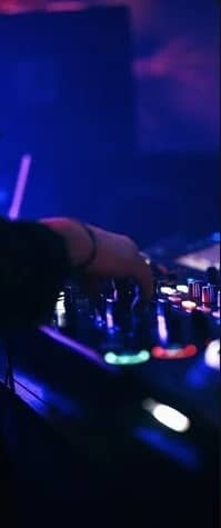 DJ-VIDEO STUDIO + UN GAGE DE QUALITE