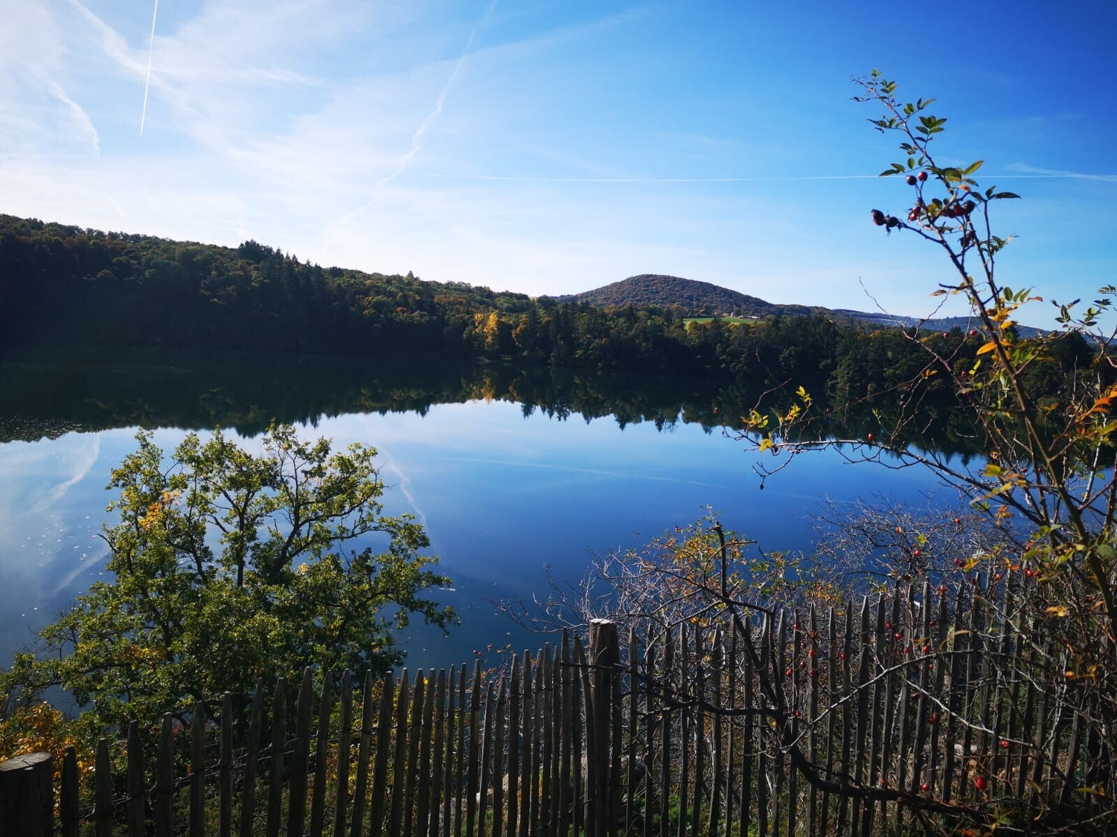 Wandelingen rond Gour de Tazenat