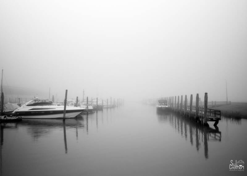 Mist aan de getijdenhaven van Paal  - Nederland