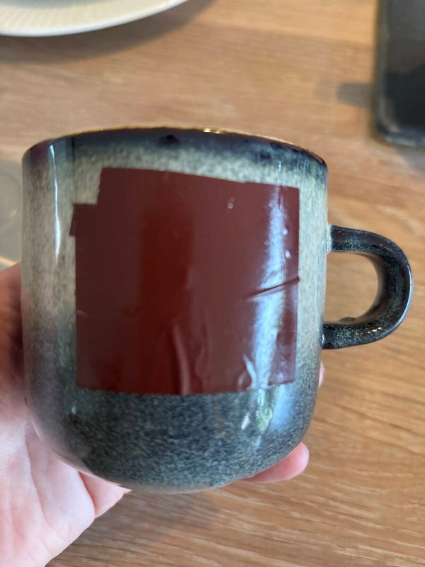 Koffiemok klein zwart gestippeld tekst fotos aanpassen