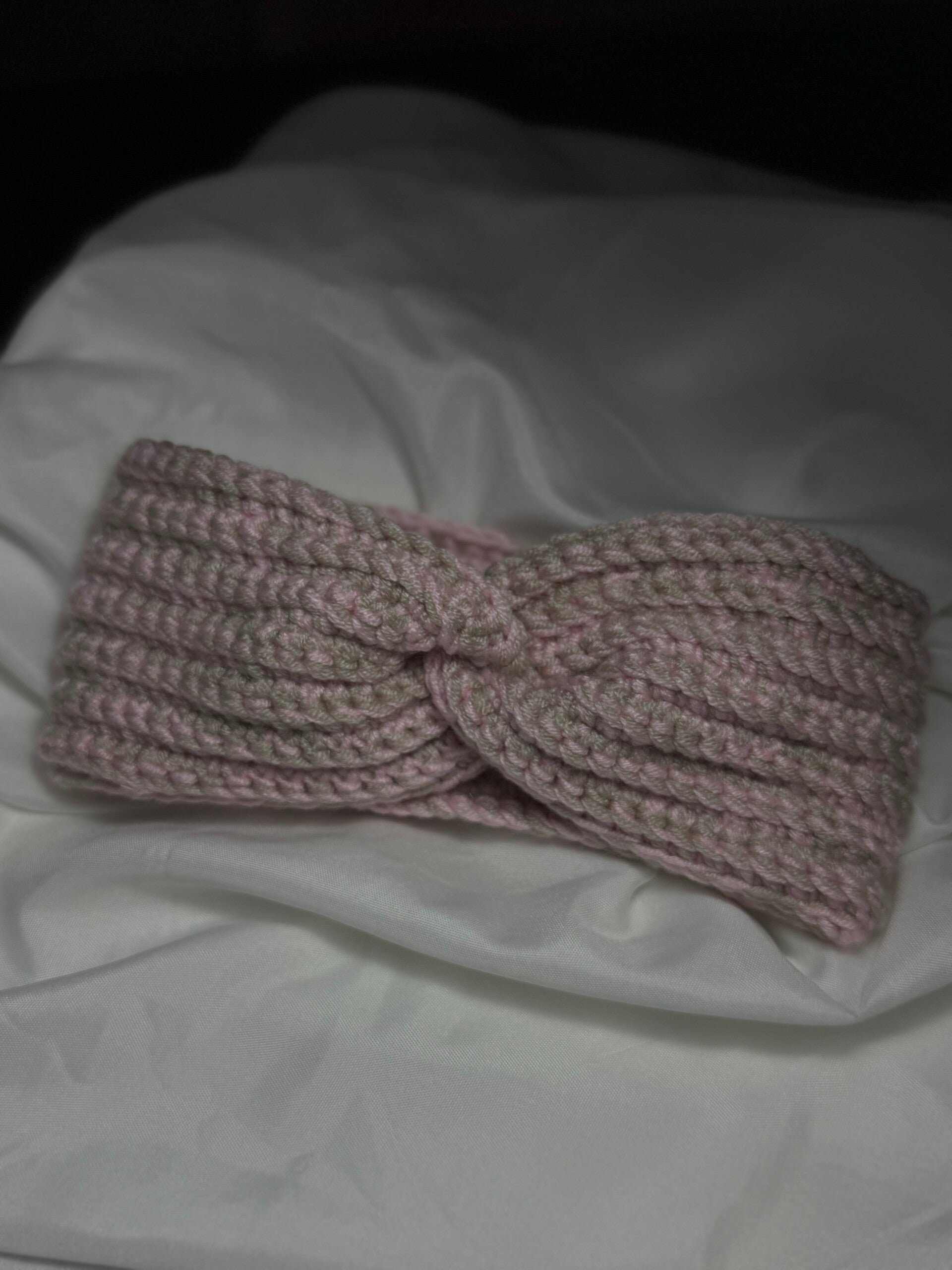 Otroški kvačkani trakec 9-12m