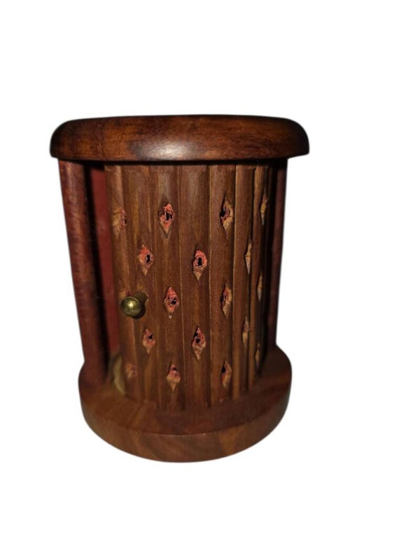 Røkelseholder til kjeglerøkelse.