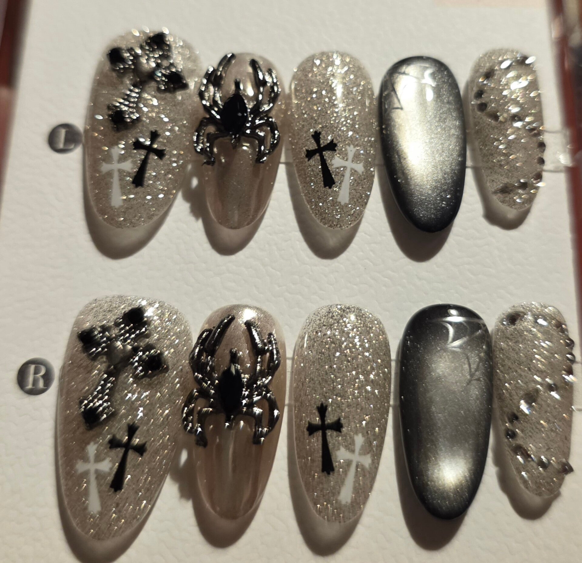 Premium press-on almond shaped cat eye