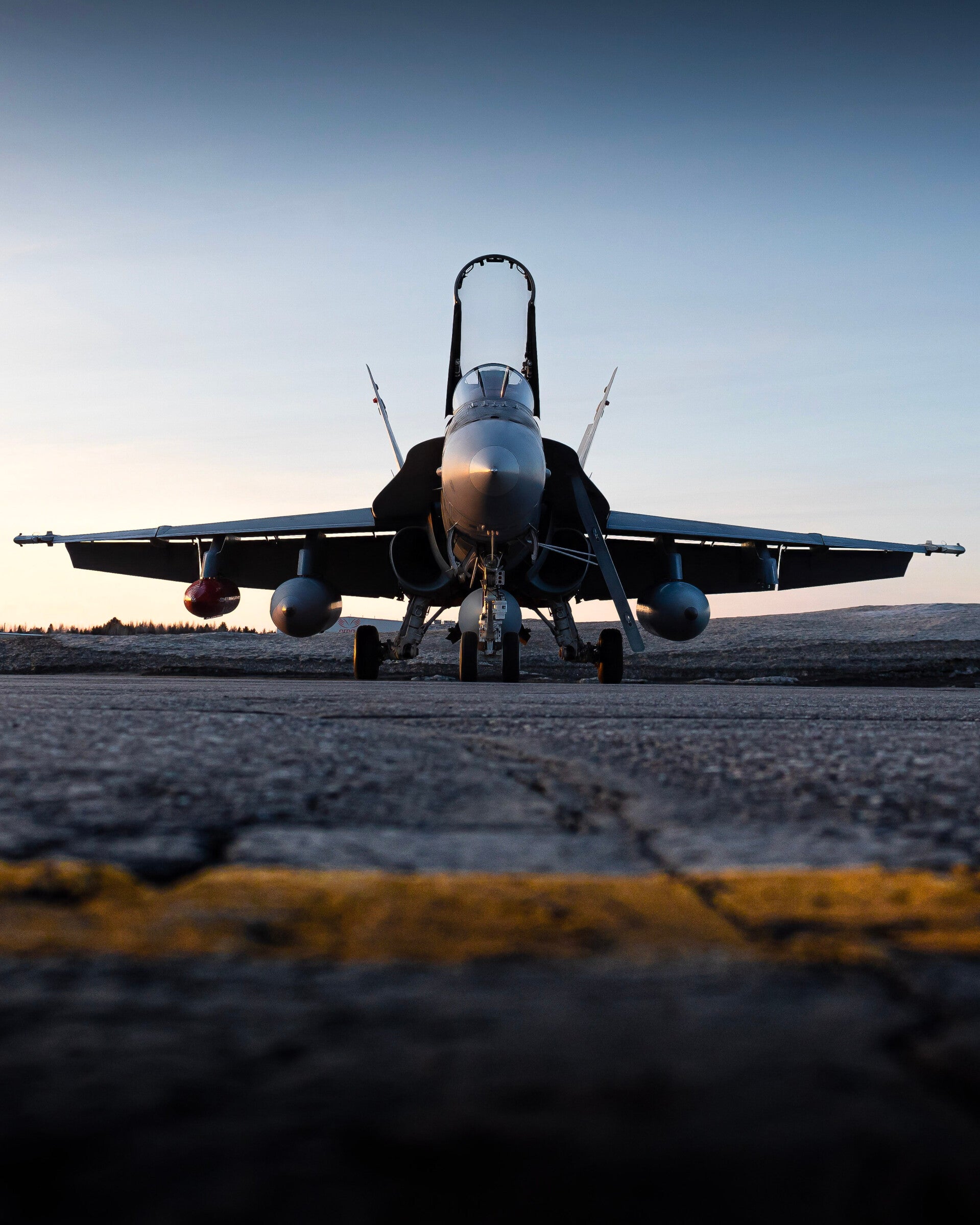 RCAF CF18 Low Head-on