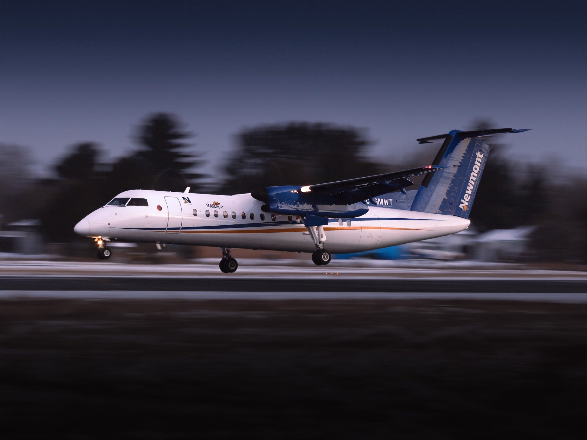 Wasaya Dash 8-300 C-GMWT
