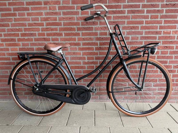 Zwarte Omafiets – Voordrager – Stijlvol – Rijklaar