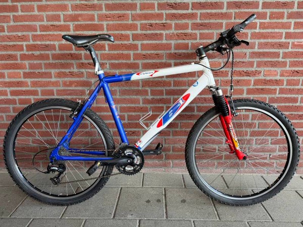 Batavus B1 Mountainbike – 27 Versnellingen – 53 cm – 26 inch