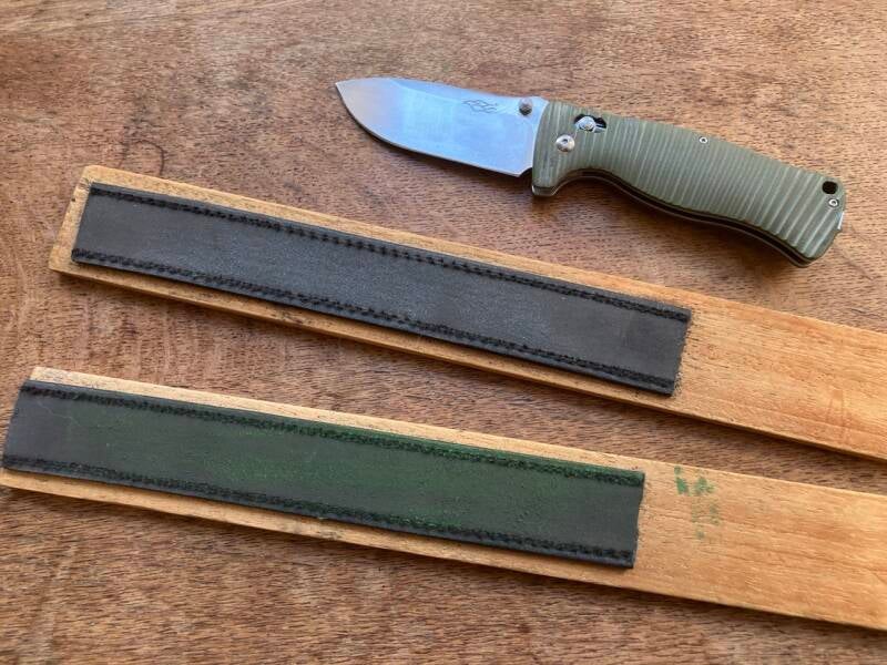 Deux strops maison en cuir pour entretenir le tranchant d’un couteau