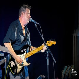 29-standard-j0y8b0.jpg