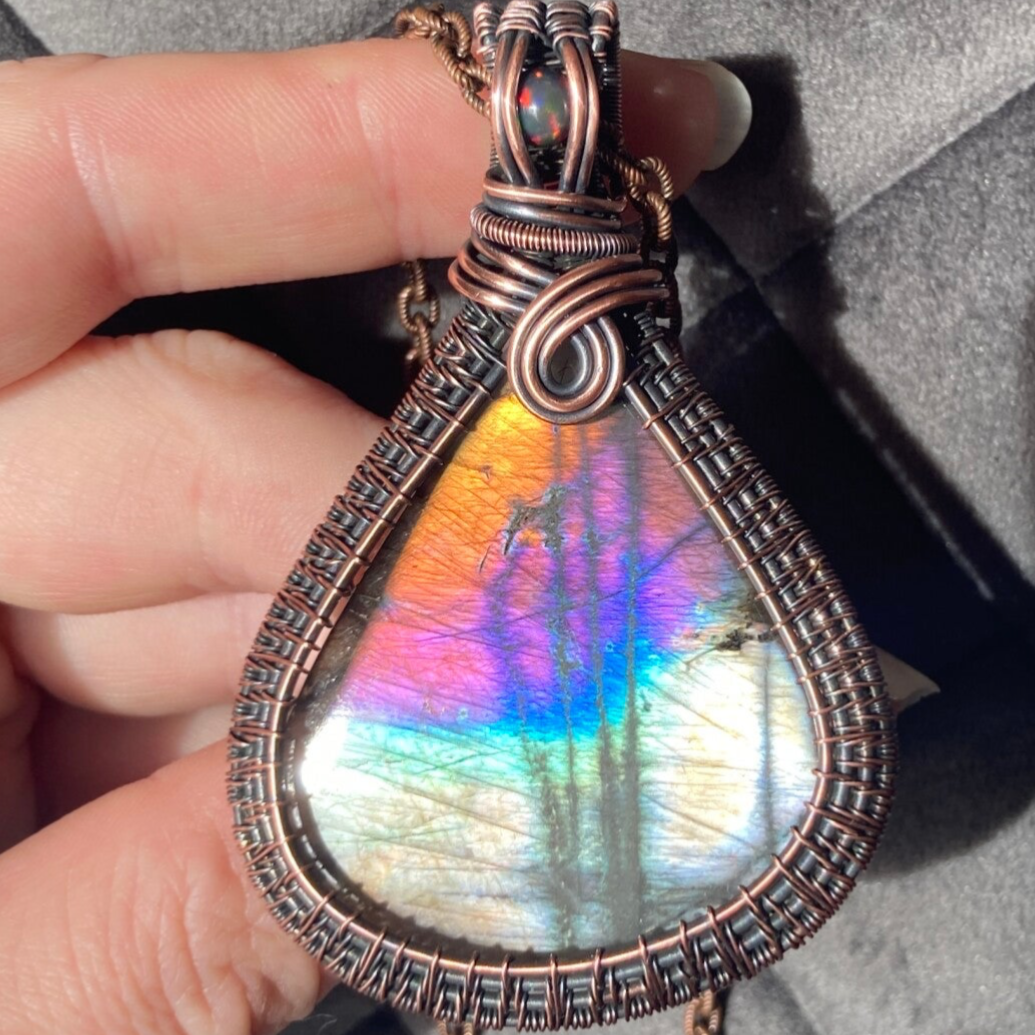 Woven Rainbow labradorite/Black Ethiopian Fire Opal Pendant In Copper.