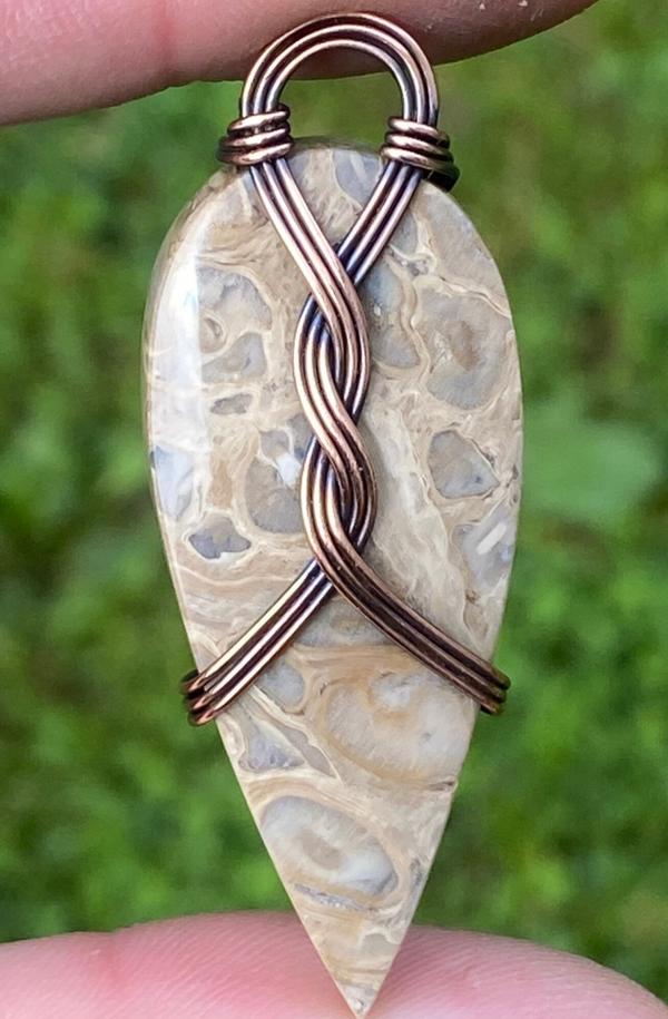 White Palm Eye Celtic Flow Pendant.