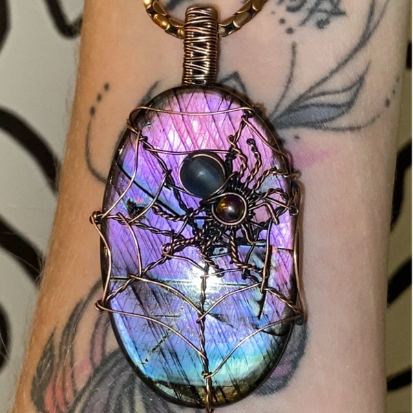 🕷️ The Web Weaver – Rainbow Labradorite Spider Pendant.