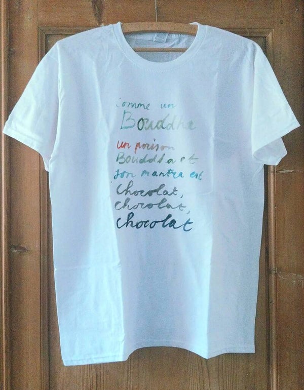 T-shirt met tekst Comme un Boedha