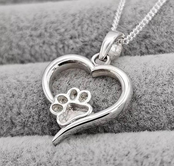 Silver 925 paw in heart pendant