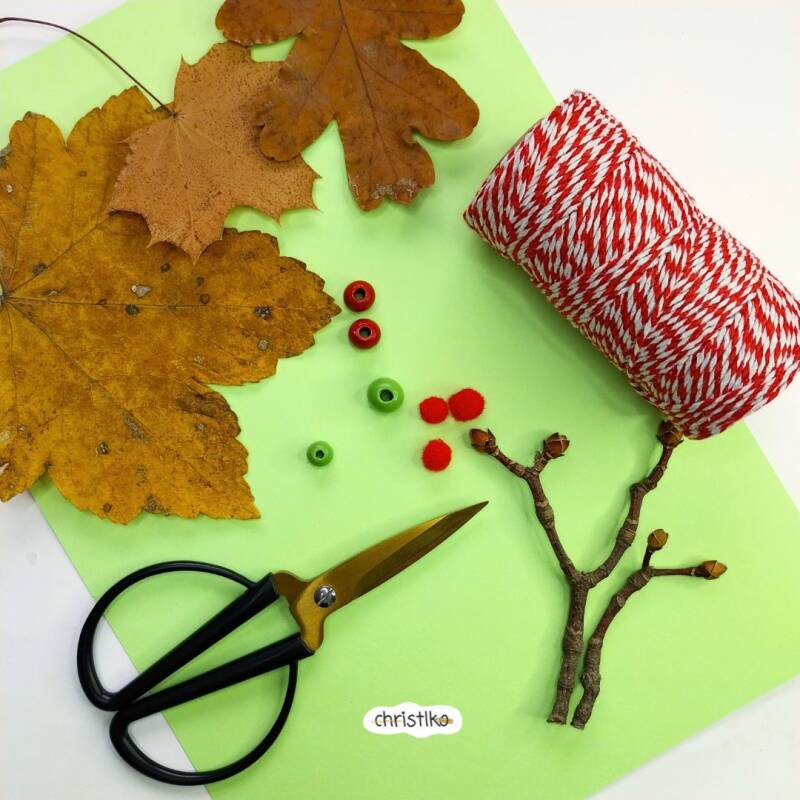 Weihnachtskarte Rentierkarte Rentier Rudolf Weihnachten Weihnachtsgrüße Basteln mit Kindern Christlko basteln mit Naturmaterialien natur kita hort schule kindergarten elch bastelidee für 