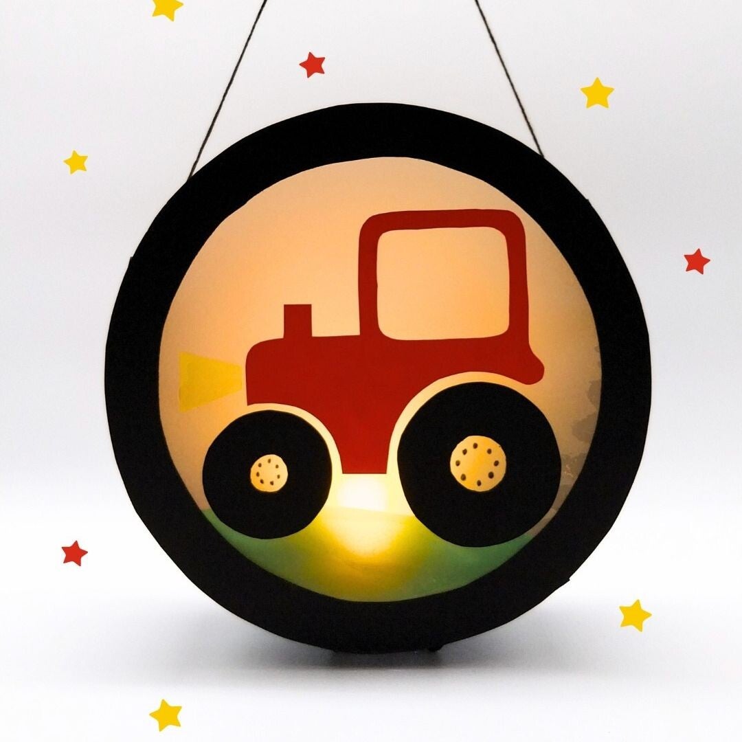 Traktor Laterne basteln für sankt martin, christlko, vorlage, pdf, download, bastelidee für Kinder, Laternenfest, DIY, mit Anleitung, trecker, Christine Kohl