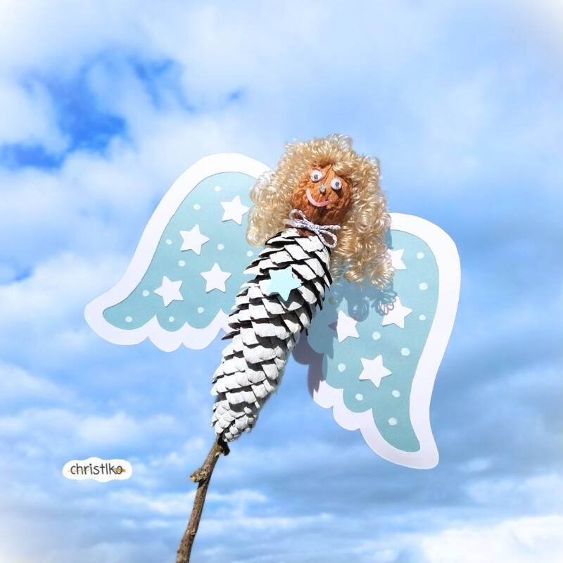 Engel Zapfen Zapfelnengel basteln mit Kindern einfache Bastelidee für Lehrer Schüler eltern hort kindergarten kita mit naturmaterial naturmaterialien christlko walnuss weihnachten weihnachtszeit weihnachtsdeko ideen für weihnachten flügel flügelvorlage