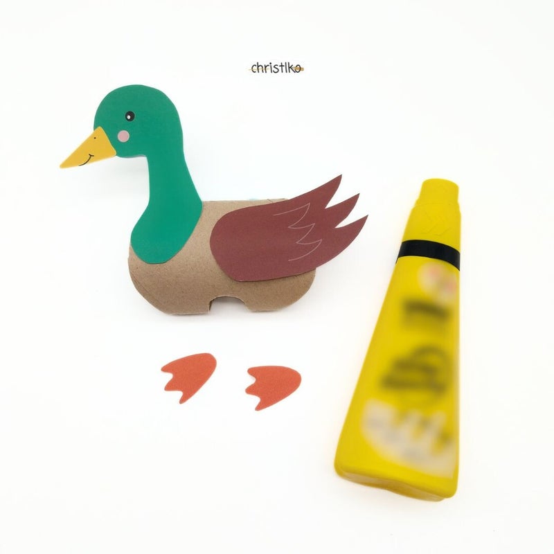 Ente basteln mit Klopapierrolle Klorolle einer Erpel kreativ kind kinder schule grundschule volksschule kindergarten christlko vorlage download naturmaterial tier natur kindern kostenlos PDF Christlko basteln mit Klorollen Klopapierrollen Upcyclingidee