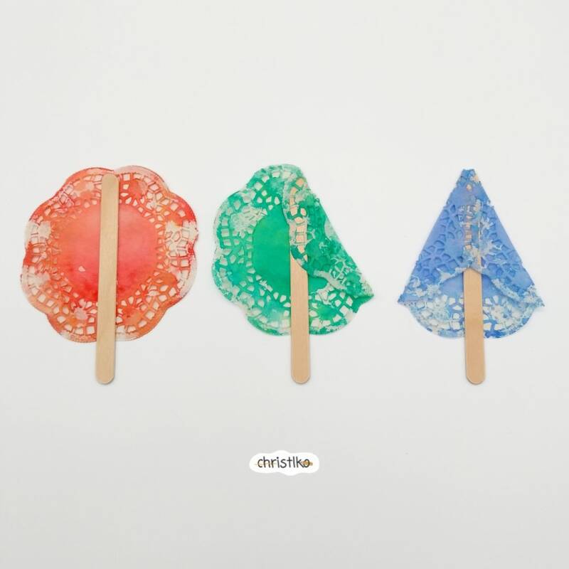 Hl. Drei Könige Dreikönigstag Weihnachten Basteln mit Kindern für Christlko Eisstiele Tortenspitzen Caspar Melchior und Balthasar Sternsinger kleinkind erzieher Kindergaraten schule Krippe hort Kinderbeschäftigung bunt kreativ Bastelideen nachhaltig