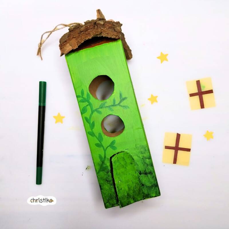 Laterne waldhäuschen waldzauber wald rinde moos milchkarton leerer milchtüte saftpackung upcycling diy christlko selber basteln kreativ kind kinder kindergarten schule hort erzieherin lehrerin werken lichterkette leuchten mit wichtel wichtelhaus  martinsf
