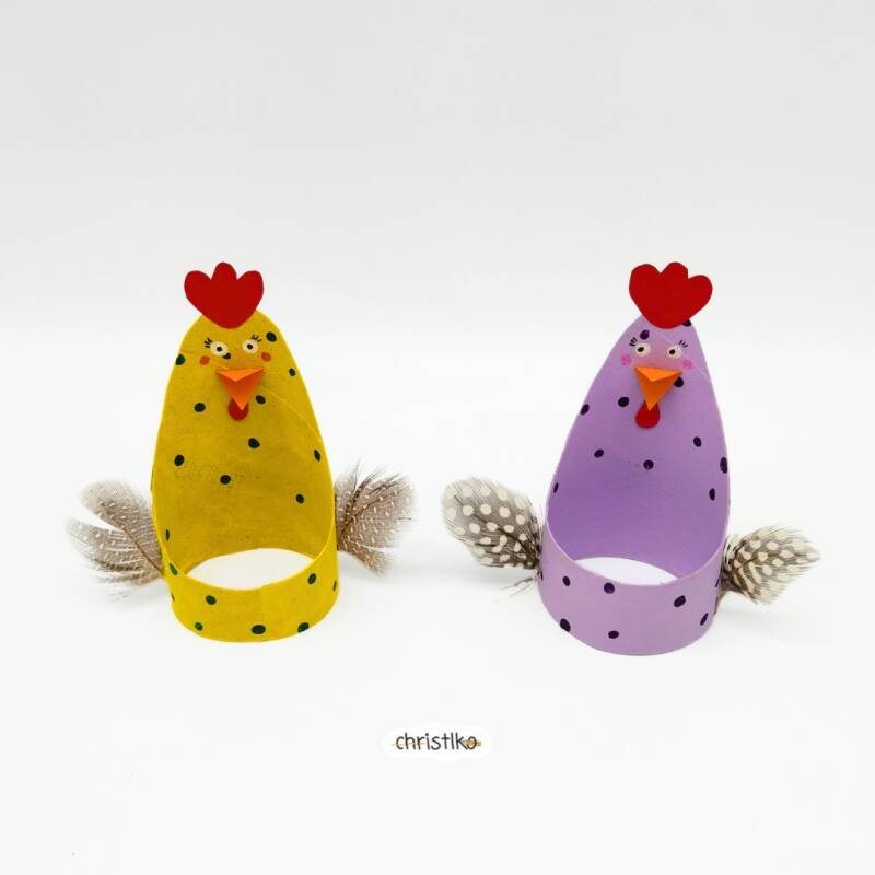 Osterhuhn Henne Huhn basteln aus Klorolle Klopapierrolle für Ostern Ostertisch Osterdekoration Osterbasteln Osterbastelei Bastelidee einfach nachhatlig Osterei mit Kinder Christlko Osternest Geschenksidee DIY selber machen kreativ Upcycling Osterzeit