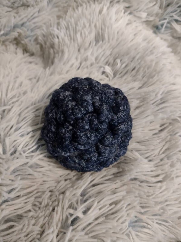 KotaBoltsi tummanharmaa 26cm - koirankarva täytteellä