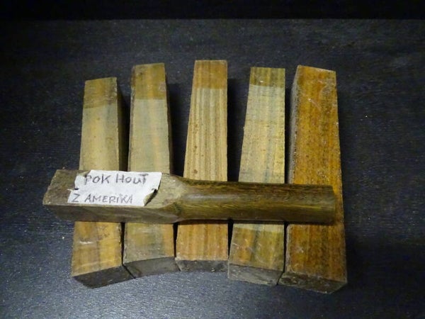 Pokhout 24x24x150 mm