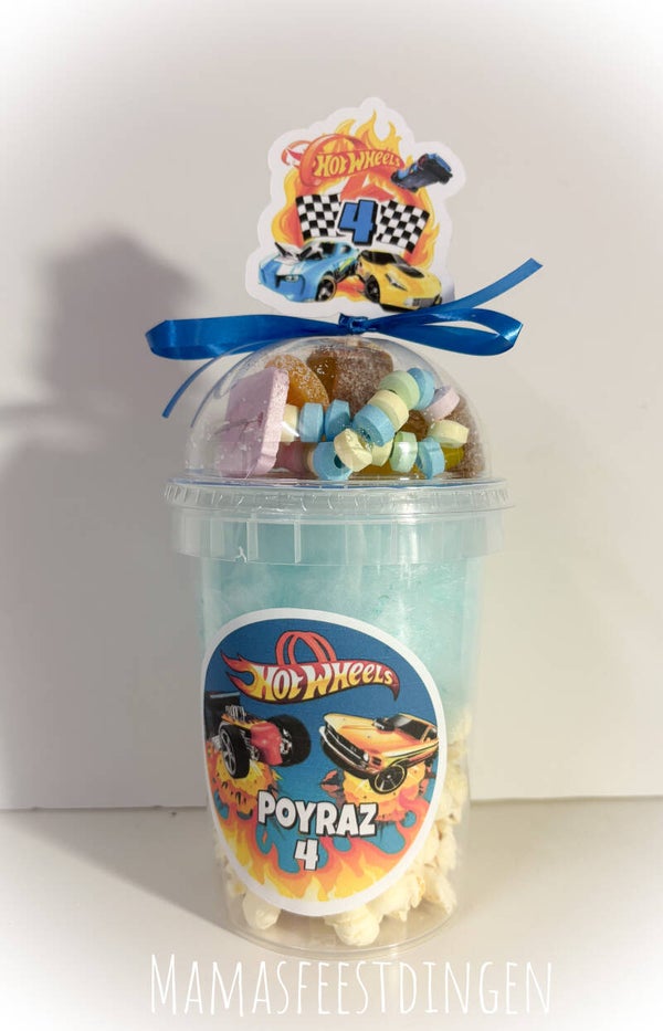 Suikerspin, popcorn en snoep beker