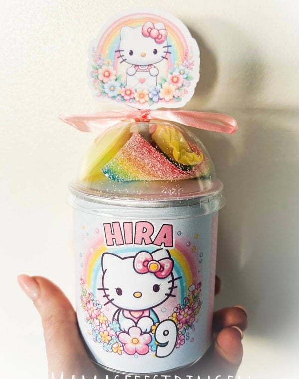 Pringels met snoepdeksel hello kitty