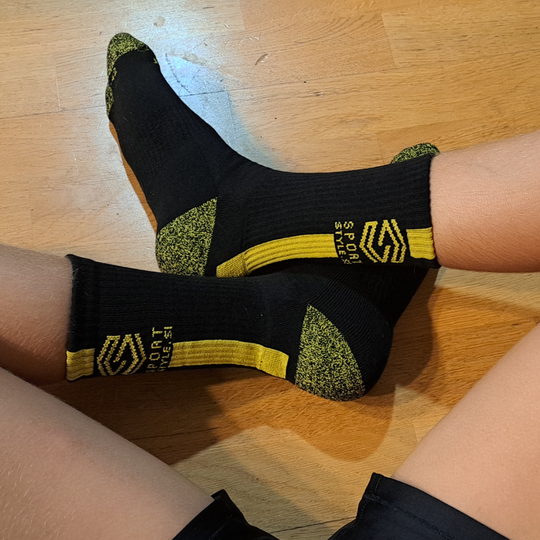 ŠPORTNE NOGAVICE ELITE COMFORT by SPORTSTYLE, ČRNA/RUMENA