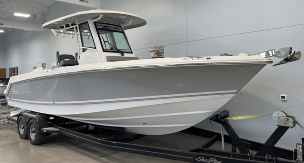 2025 Boston Whaler 250 Outrage