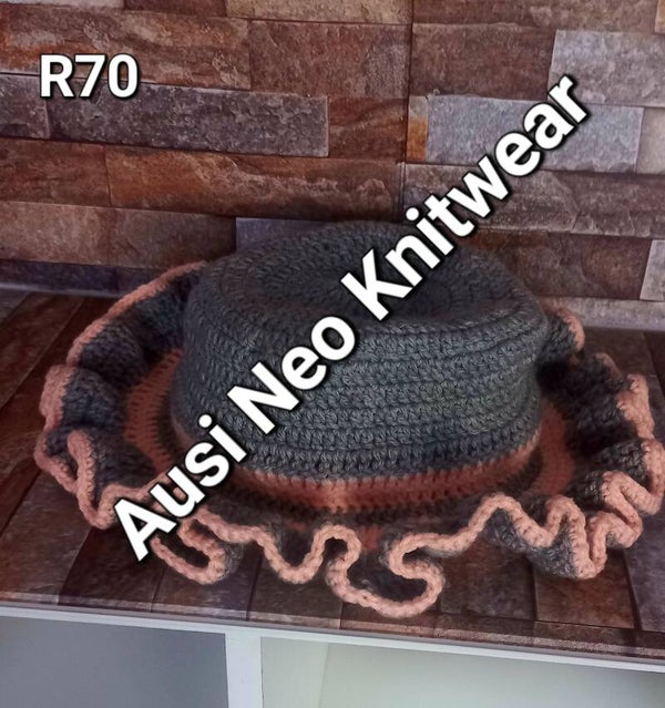 Riffle crochet hat