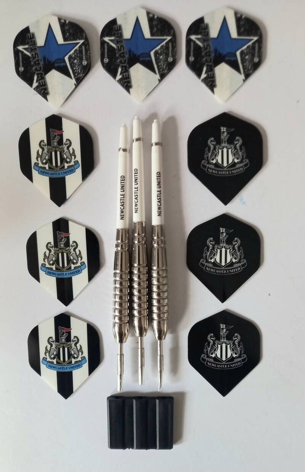 Newcastle United Darts Set - Official Flights & Stems , Shafts Point Protector - NUFC