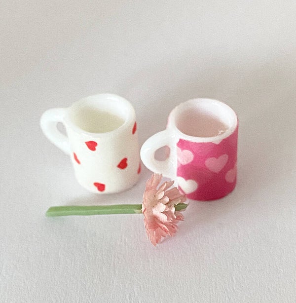 Set van twee hartjes mokken