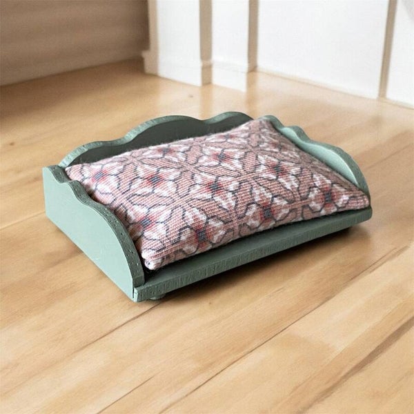 Hondenbed vergrijsd groen