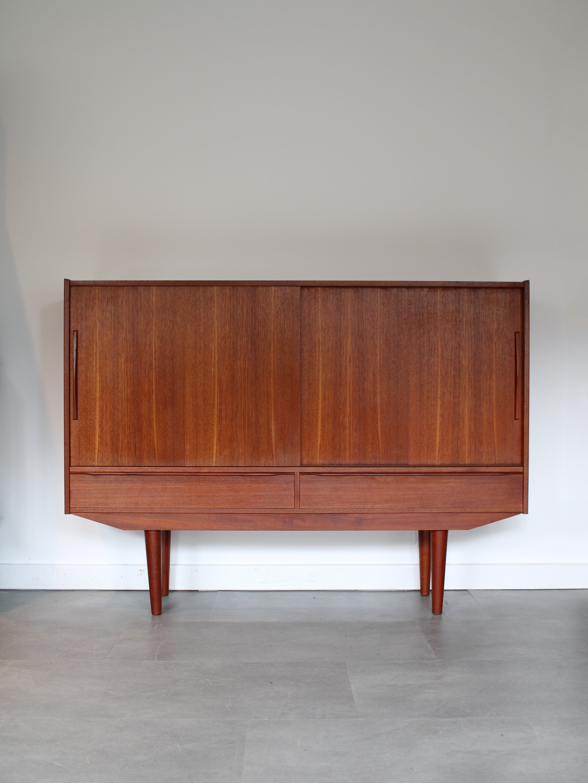 Vintage Deens wandmeubel in teak