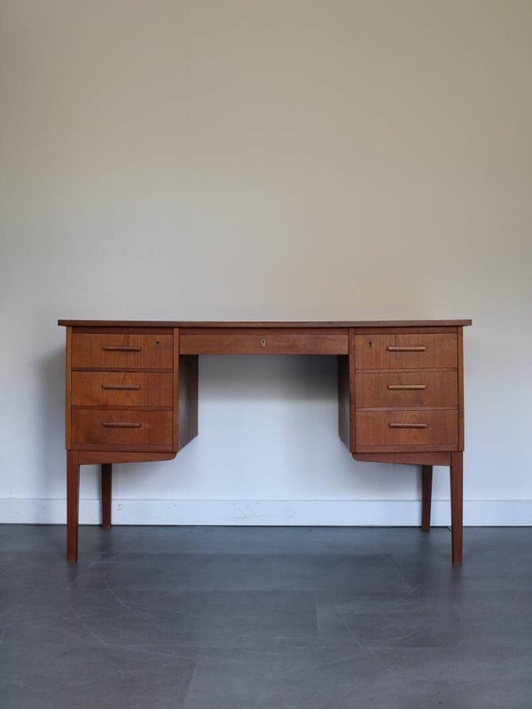 Vintage Deens bureau in teak