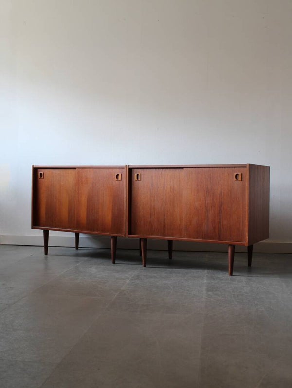 Vintage Deense schuifdeurkasten in teak, set van 2!