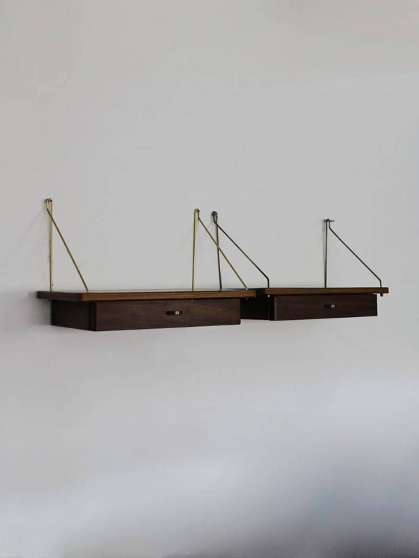 Vintage Deense hangende nachtkastjes in teak.
