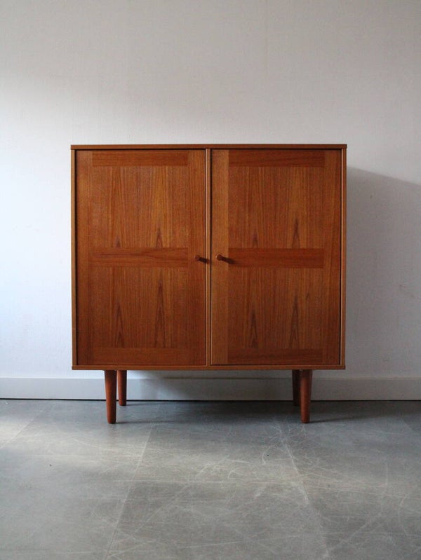 Vintage Deense kast in teakhout